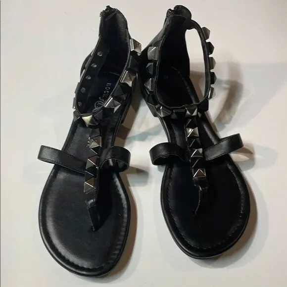 Rock & Republic Women’s Black Gladiator Thong Studded Zip Sandal Sz 9.5 - Picture 1 of 9